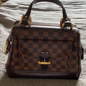 Louis Vuitton 💯 Authentic